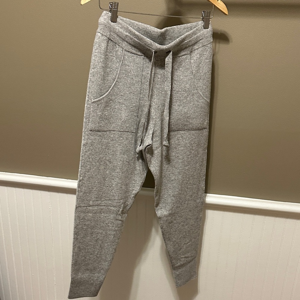 Greyson Heather Gray Women's cashmere Joggers